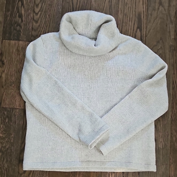 J. Crew Light Gray Knit Sweater - Picture 1 of 4